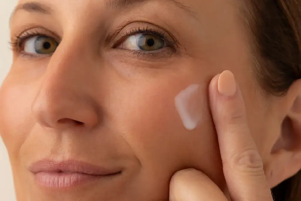 Skincare on the Move Adapting to Changing Climates